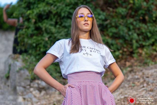 FOTO Karlobag zasjao u znaku mode i glazbe: Duchess revija i koncert Nine Badrić na Fortici