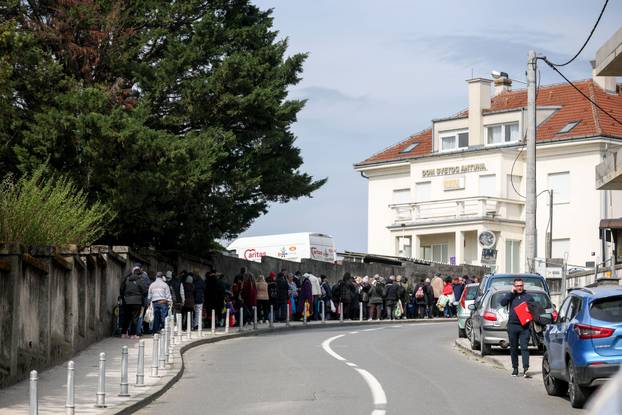 24sata Zagreb: Pučka kuhinja na Svetom Duhu