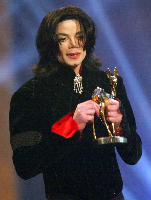 Los Angeles: 25.06.2009. preminuo kralj popa Michael Jackson