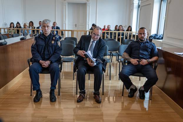 Osijek: Optuženik za ratni zločin Vojislav Medić doveden na Županijski sud