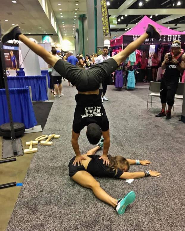 FOTO Ni ozljeda ju nije pokolebala: Danas je jedna od najpoznatijih fitness influencera