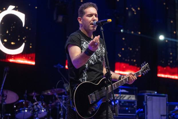 Tiho Orlić nastupio na svoj rođendan na 13. Hrvatskoj noći u Frankfurtu