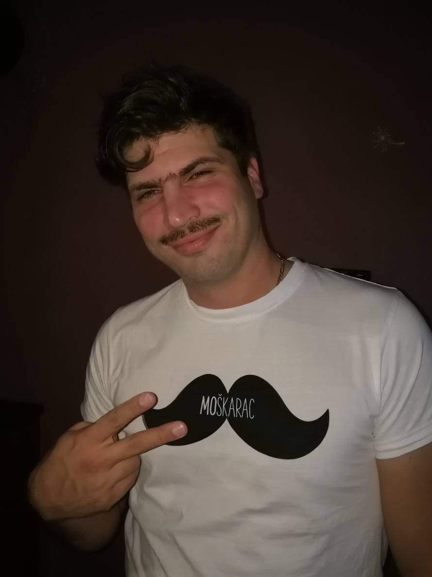 Movember: Pogledajte galeriju brkova koji puštaju čitatelji