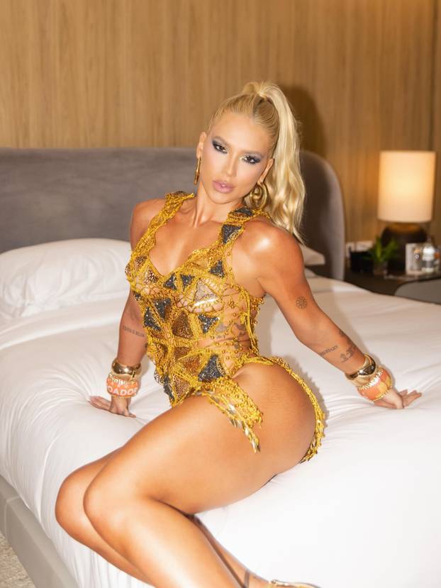 FOTO Oko Viniciusa su skandali, a njegova cura mami poglede u Brazilu. Postala je 'kraljica Rija'