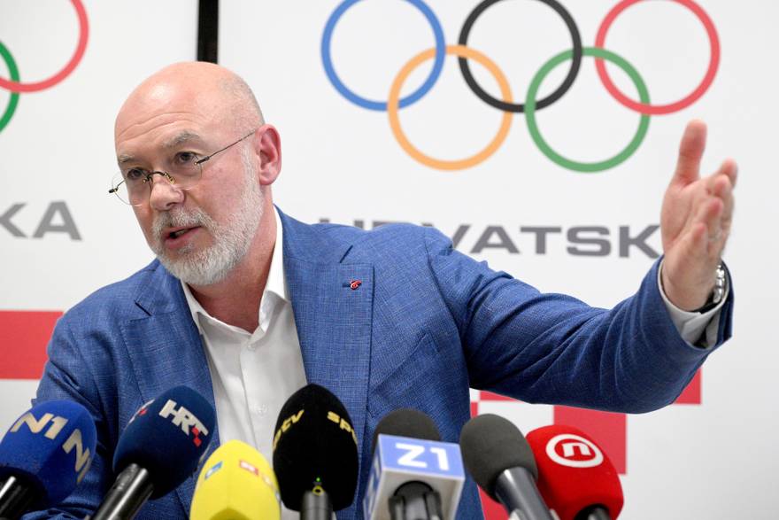 Zagreb: Izvanredna konferencija za novinare povodom ostavke Zlatka Mate&scaron;e