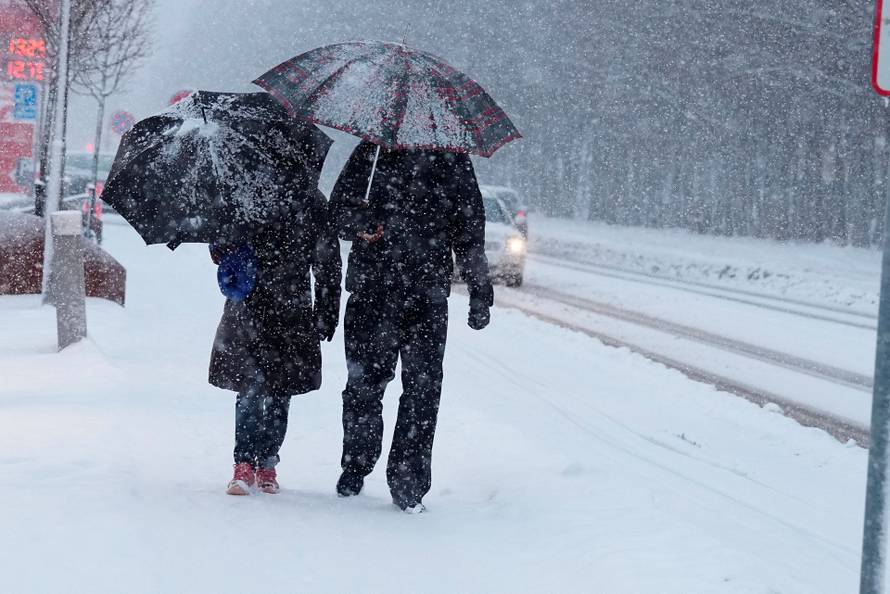 Heavy snowfall hits Aalborg