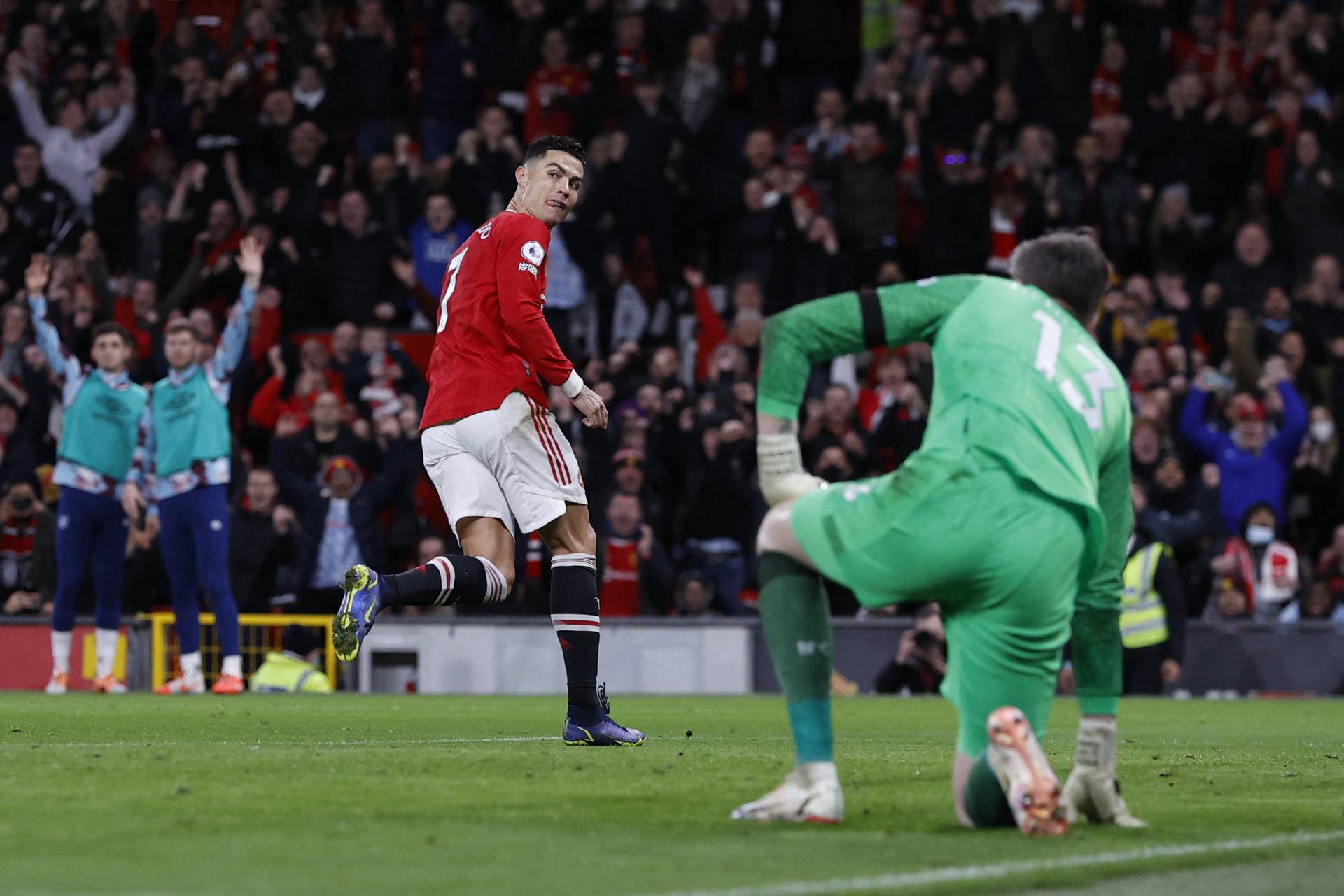 Premier League - Manchester United v Burnley