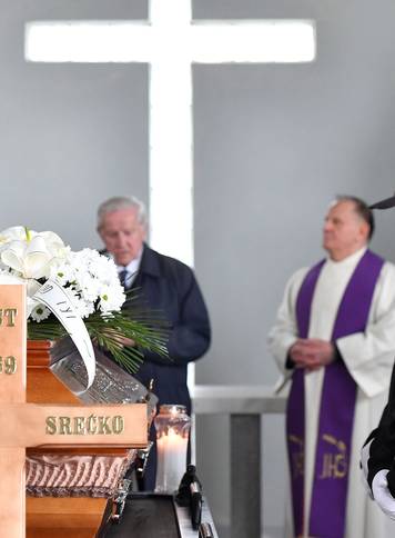 Mursko Sredi&scaron;&cacute;e: Sprovod nogometa&scaron;a i trenera Sre&cacute;ka Bogdana