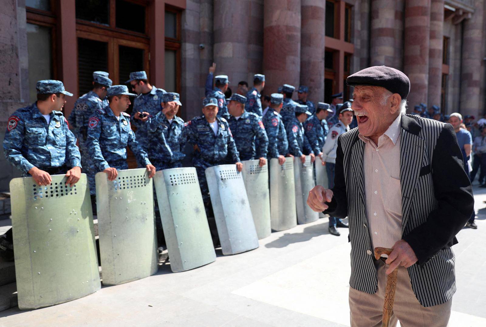 Protest in Yerevan following Azerbaijani military operation launch in Nagorno-Karabakh