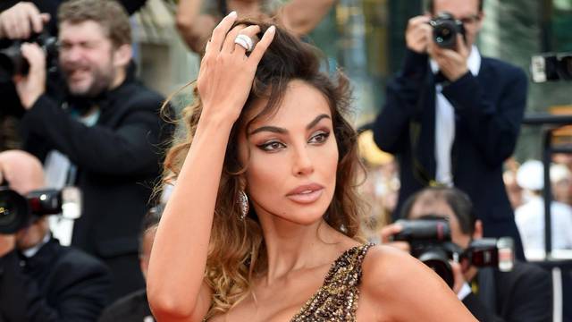 Cannes, France. 28th May, 2022. 75th Cannes Film Festival 2022, red carpet Closing CeremonyPictured: Madalina Ghenea Credit: Independent Photo Agency/Alamy Live News