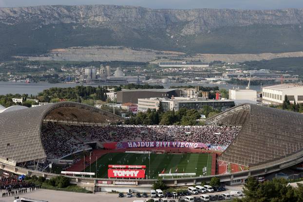 Stadion Poljud uoči početka utakmice između Hajduka i Dinama