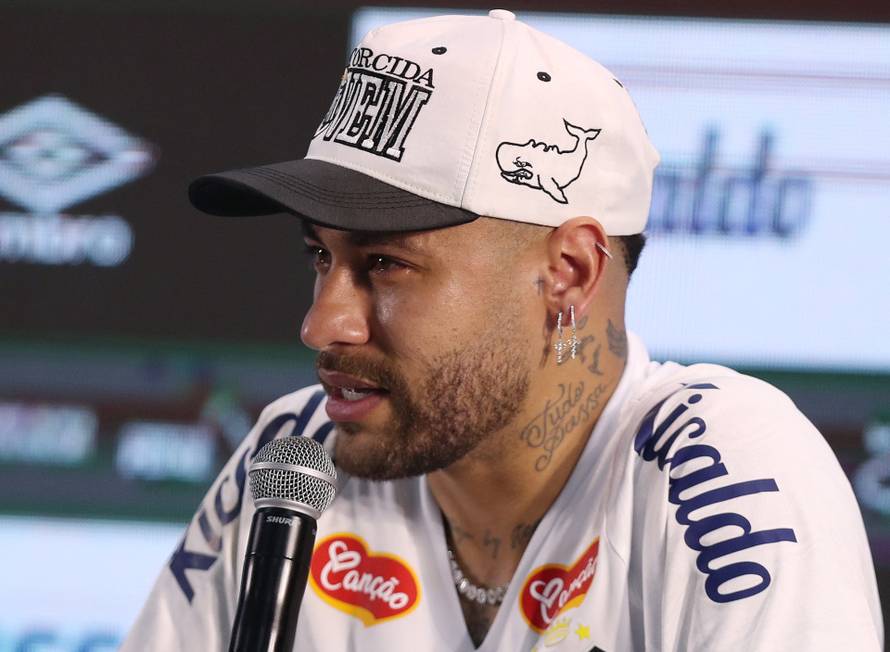 Neymar unveiled as new signing for Santos