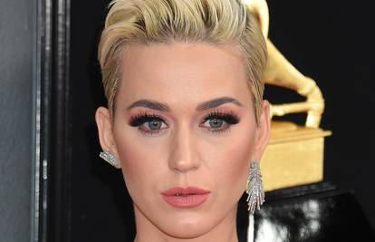 Nove optužbe protiv pjevačice: Katy nasrnula na tv voditeljicu