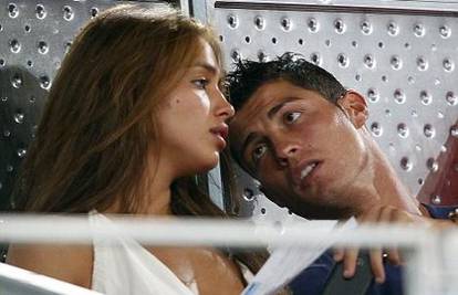 Cristiano i Irina zaljubljeno su se gledali na utakmici