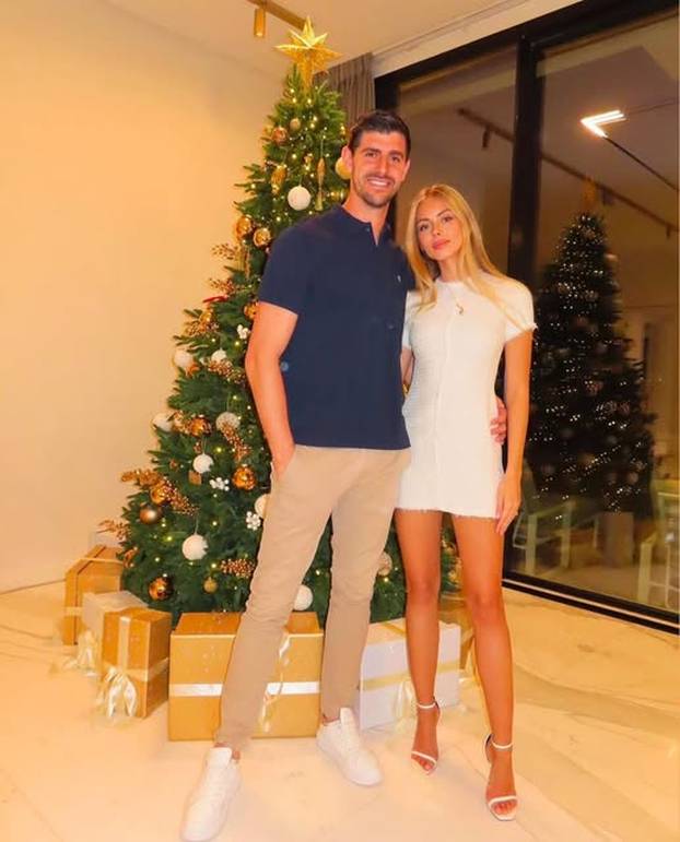FOTO Kako se slavni nogometaši provode za Božić? Modrić s obitelji pozirao ispred bora...