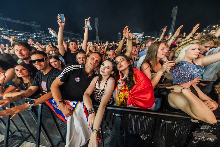 Split - DJ Vini Vici.