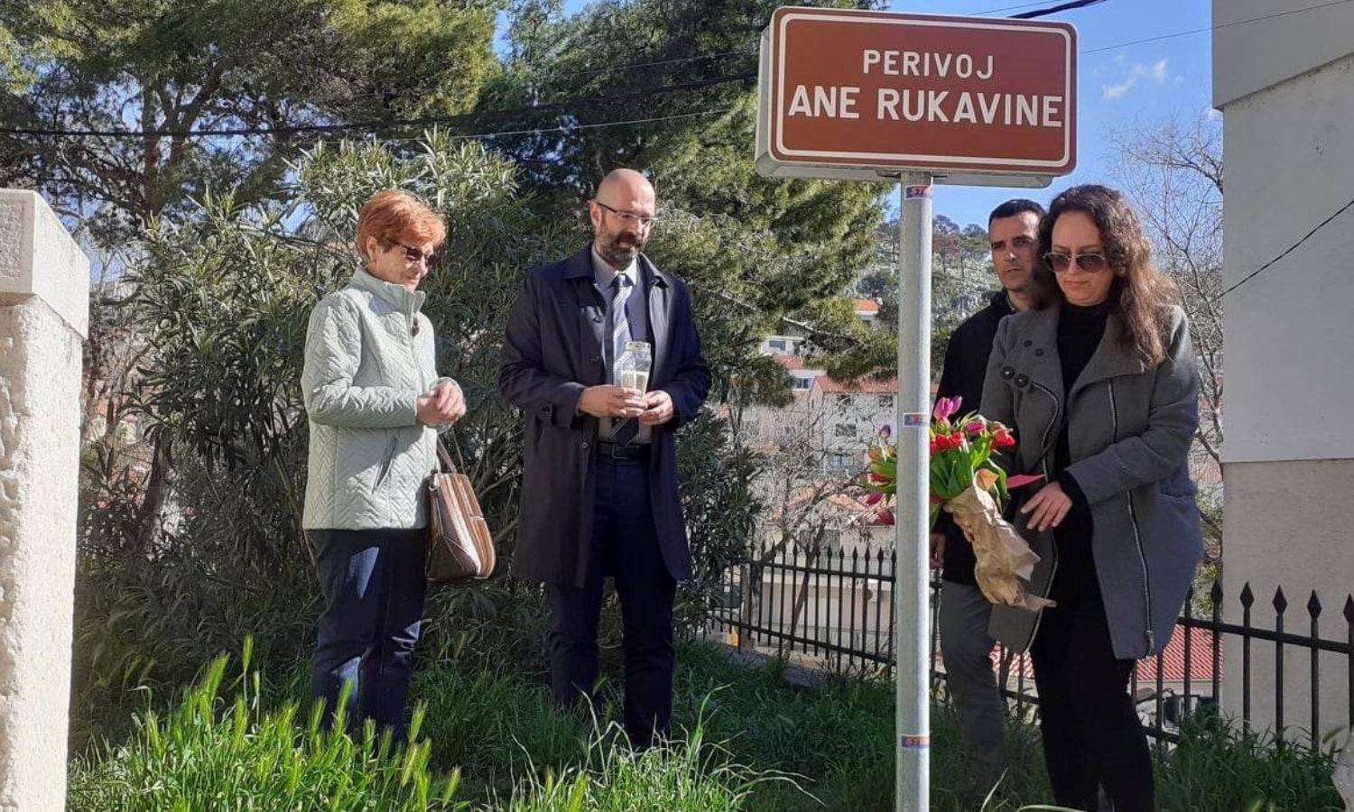 Ana Rukavina danas bi imala 46 godina: U Šibeniku u njeno ime zapalili svijeću i položili cvijeće