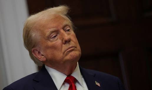 Bijela ku&cacute;a: Velika akcija! Stotine ilegalnih imigranata deportirane vojnim avionom