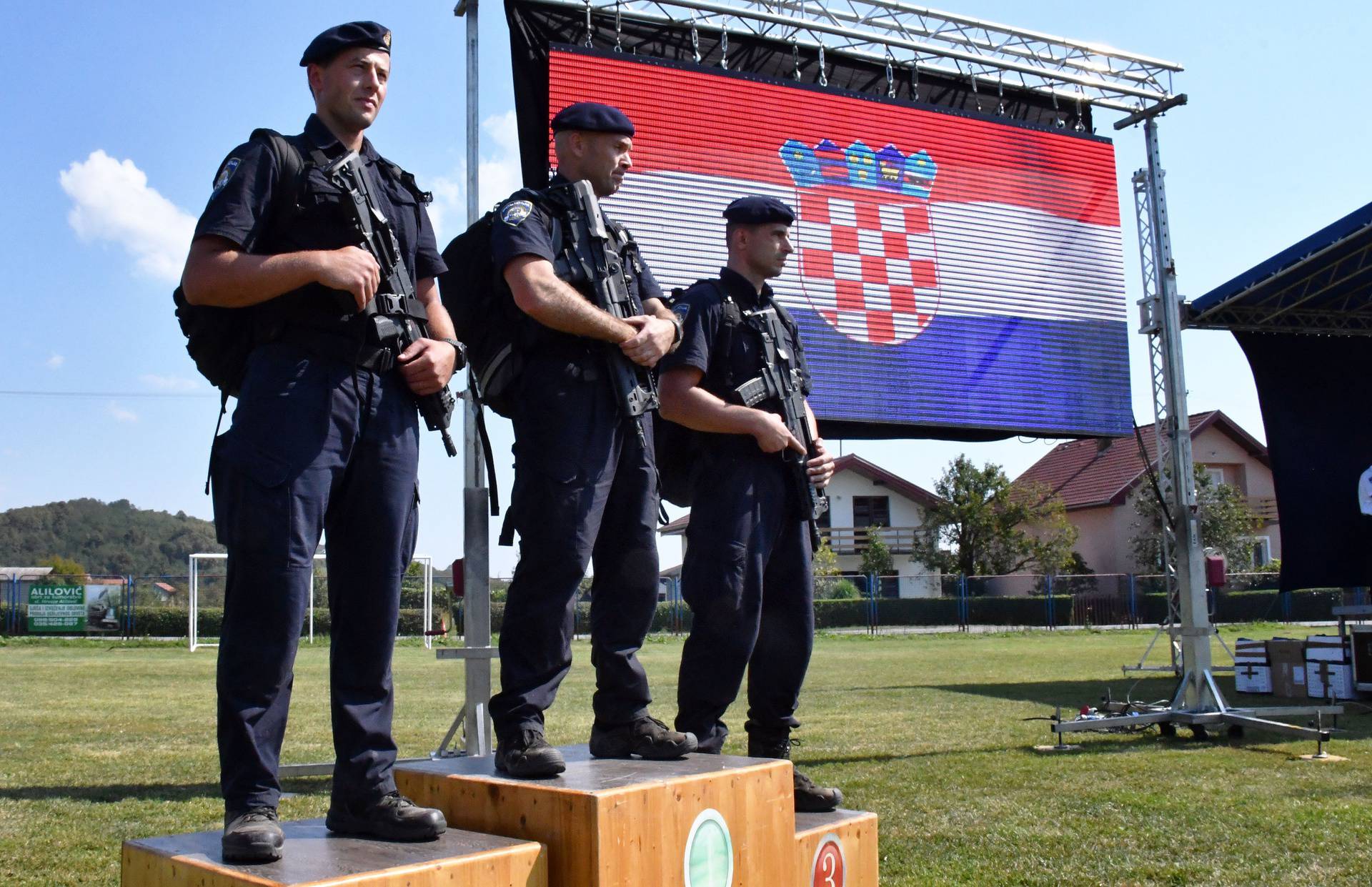 Slavonski Brod - Drugi memorijal "Šimo Đamić" - natjecanje za najspremnije policijske službenike.