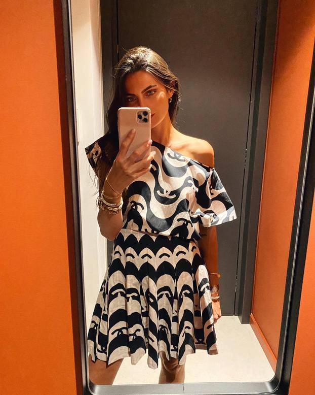 FOTO Ona ljubi F1 prvaka, a s drugim je vozačem dobila dijete