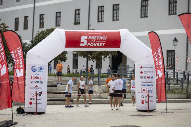 Osijek: Humanitarna utrka "Pretrči 5 za Pokret"