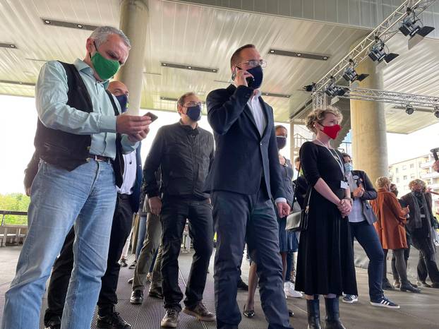 HDZ je servirao sjeckani kulen i krekere, Penava janjetinu i luk, kod Tomaševića nije bilo hrane