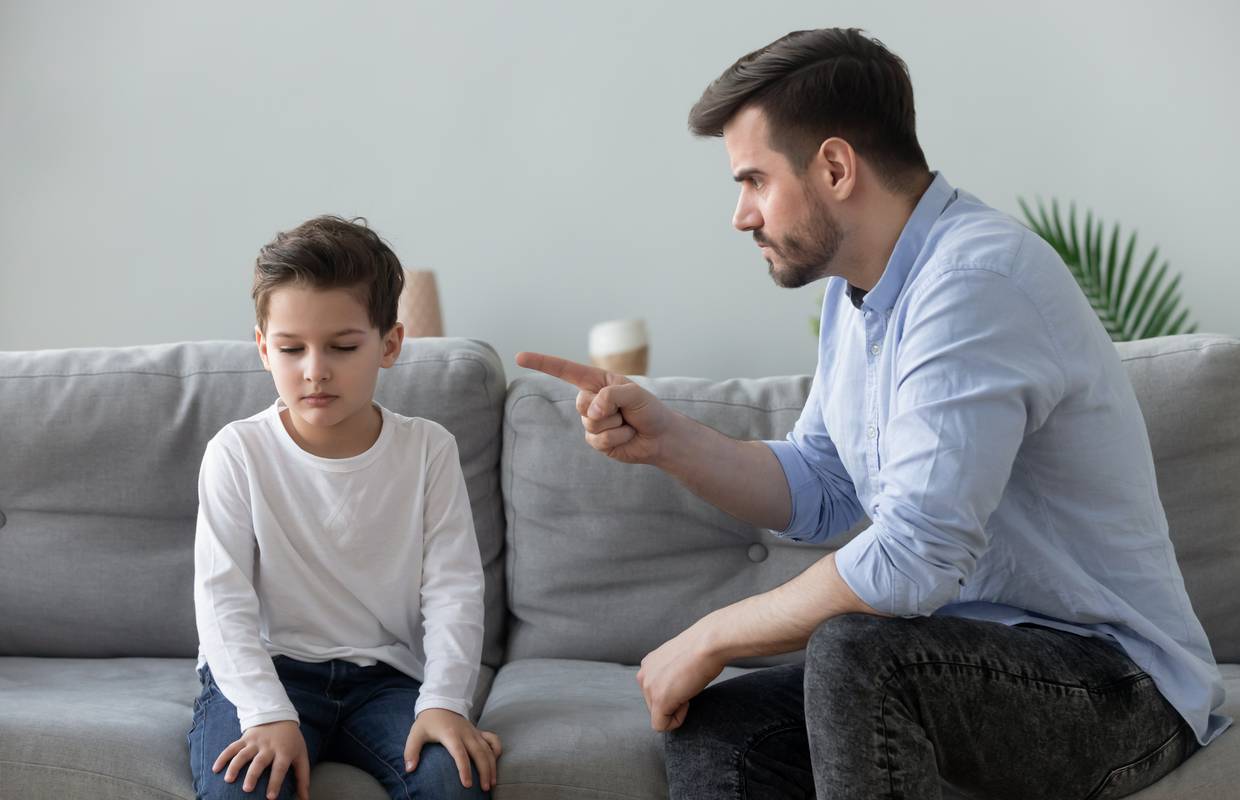 6 rečenica koje roditelji govore djeci,  a da nisu ni svjesni koliko im to može psihološki naštetiti