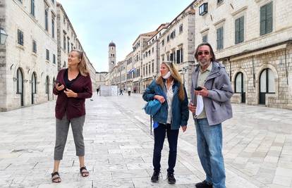 Amanda, Bill i Sandy turisti su u Dubrovniku. I ne mogu kući