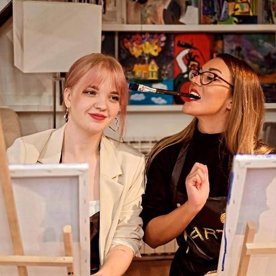 Zagrepčani su ludi za ovim konceptom! Skriveni studio gdje vino i slikanje postaju zabava