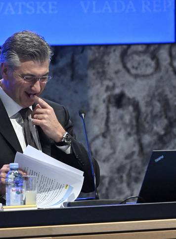 Zagreb: Odr&zcaron;ana 139. sjednica Vlade u NSK