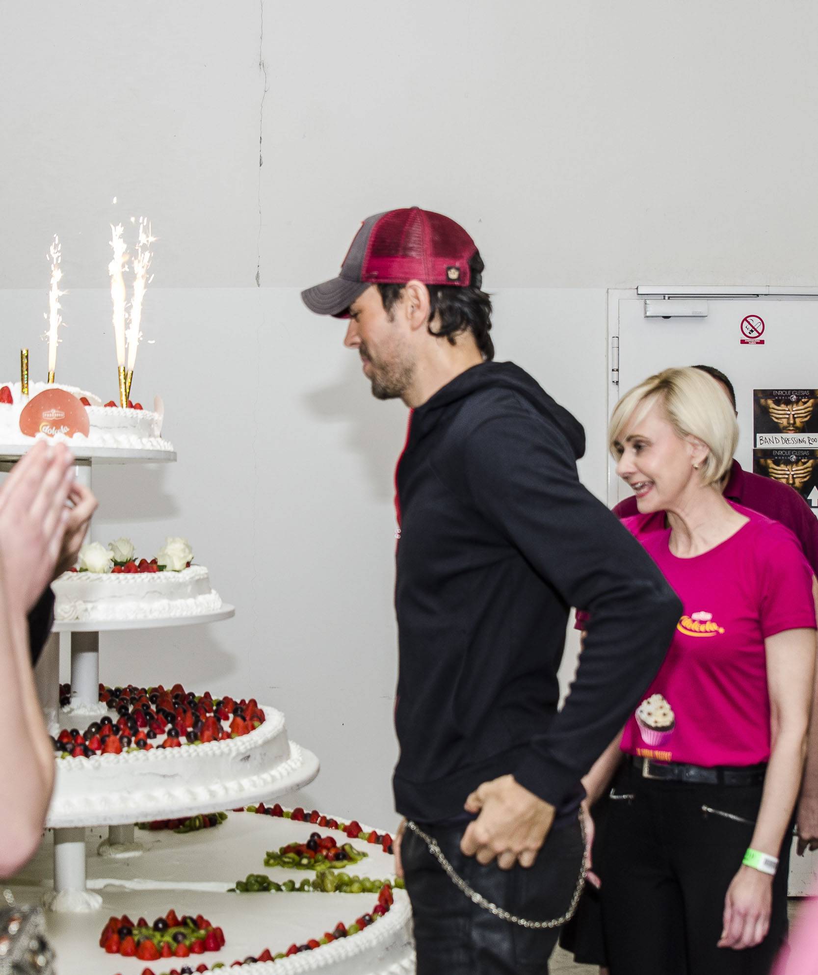Enrique je na koncertu dobio rođendansku tortu od 500 kg