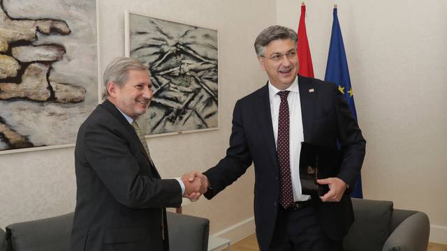 Andrej Plenković susreo se s Johannes Hahnom, povjerenikom EK za proračun i administraciju