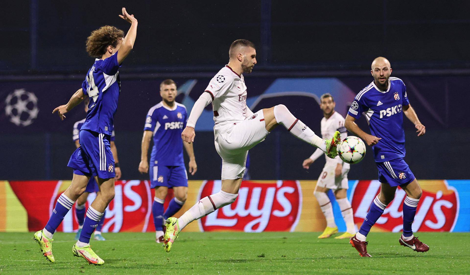 Champions League - Group E - GNK Dinamo Zagreb v AC Milan