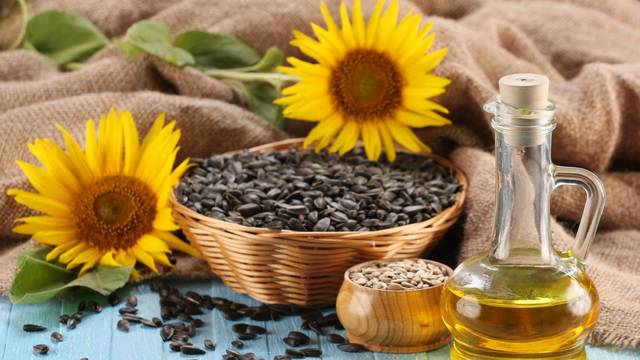 Zdrave sjemenke: Lan liječi čir, a suncokret snižava krvni tlak