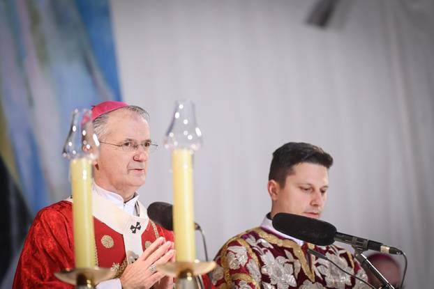 Zagreb: Nadbiskup Dražen Kutleša predvodio misu na  blagdan bl. Alojzija Stepinca