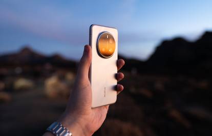 Opremi se HONOR pametnim telefonom uz dodatni telefon ili pametni sat na poklon