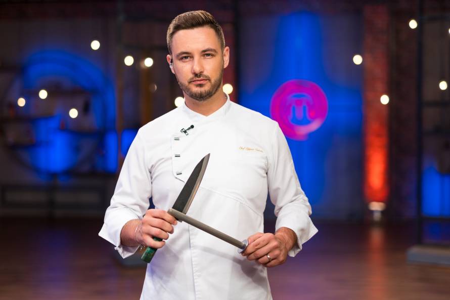 Chef Stjepan podijelio je sretne vijesti: 'Sretan i blagoslovljen Božić od naše malo veće obitelji'