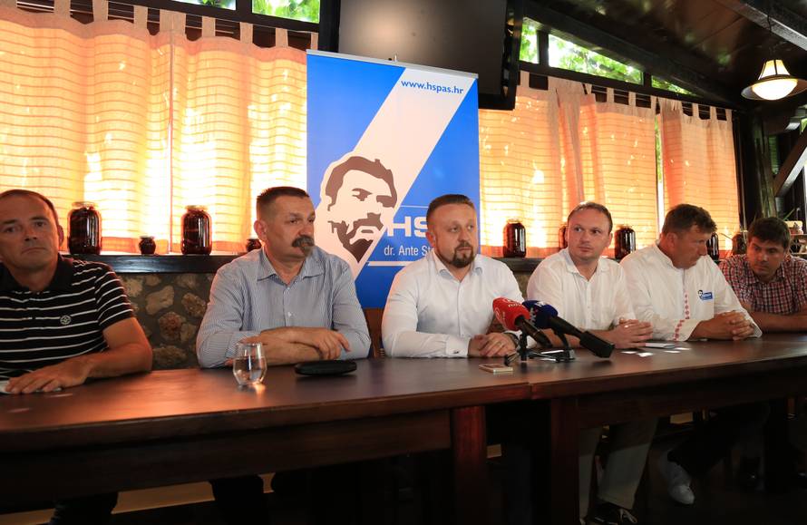 Ćorić i Tepeš najavljuju: Stavit ćemo križ od tri metra u Sabor