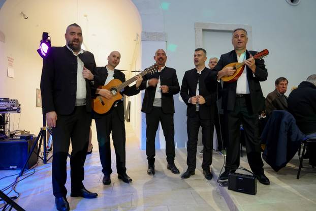 U Zadru održan Bal umirovljenika, zaplesao i ministar Šime Erlić