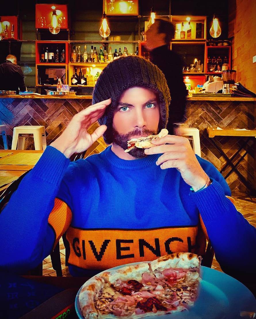 Modni mačak spreman na ples: Ogolit ću se i pokazati emocije