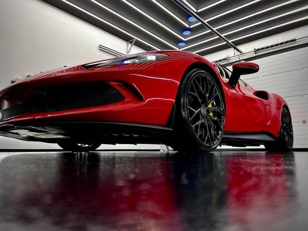 Majko mila tko ovo ima? Ovo su najskuplji auti naših oglasa. Jedan košta 800.000 eura!