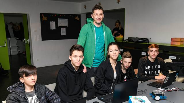 'Klinci' iz Lekenika naučili su Austrijance kako se programira
