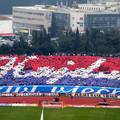 Treba li Hajdukovom navijaču koji je u ratu bio zarobljen, a nije član, zabraniti na Poljud?!