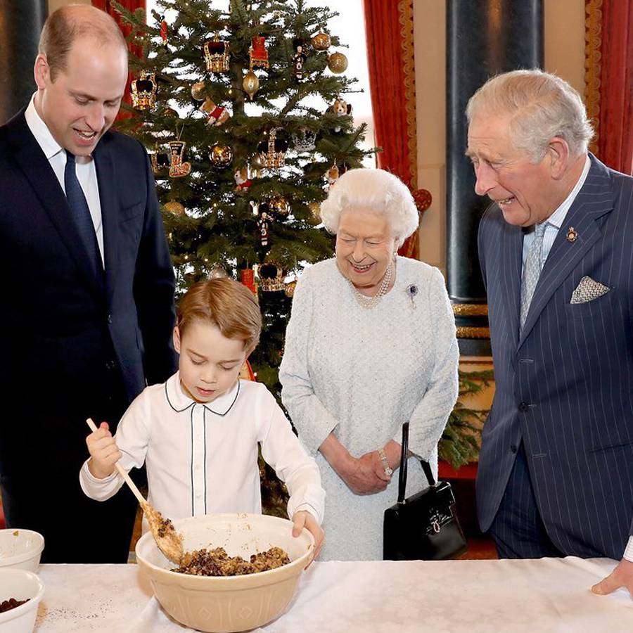 Princ William i Kate objavili ovogodišnju obiteljsku božićnu čestitku: 'Kako su djeca narasla'