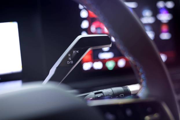 RENAULT CLIO VI FULL HYBRID E-TECH (RB3B1 HEV)