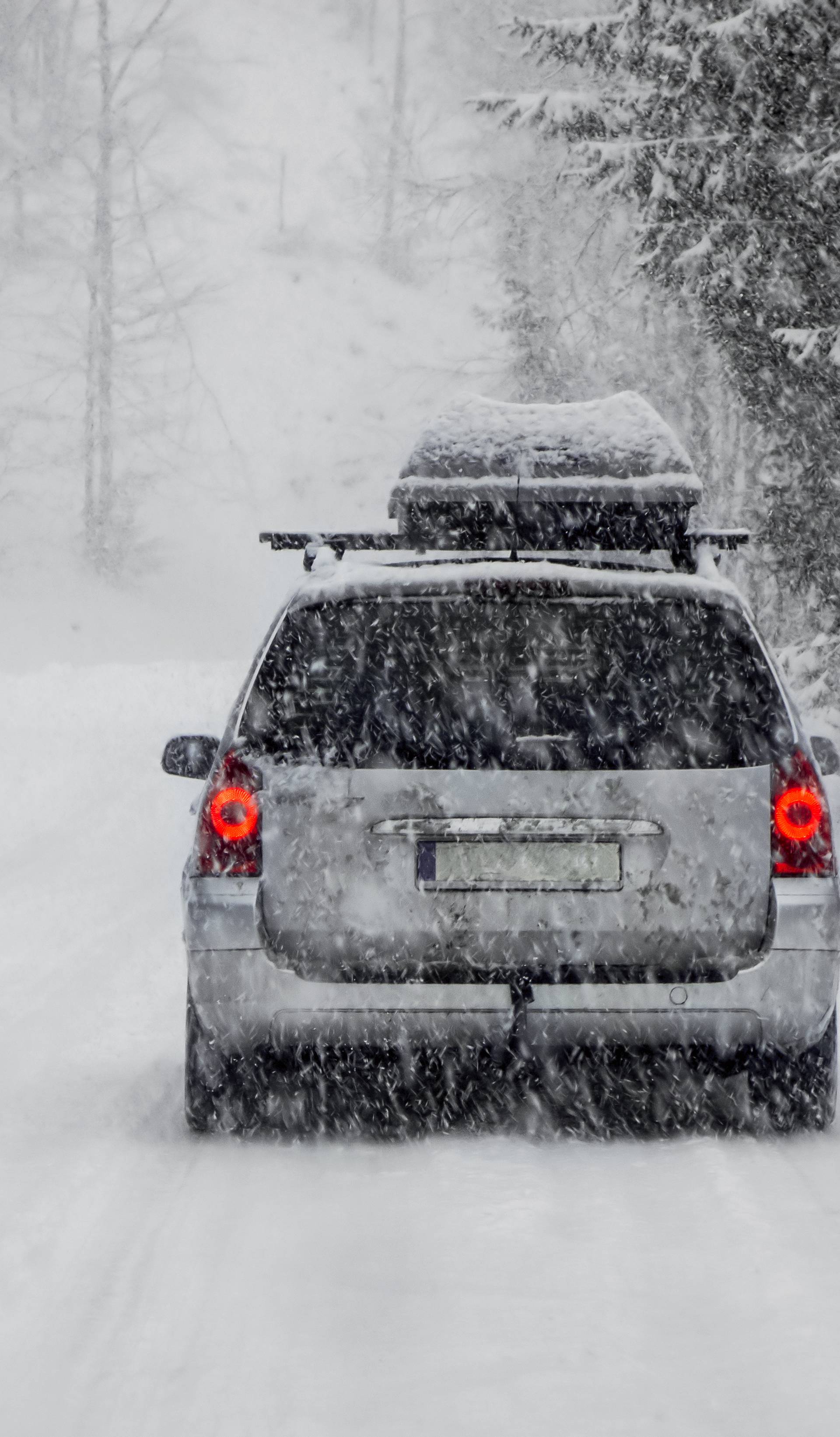 Uz ovih sedam savjeta sigurno se vozite autom do kraja zime