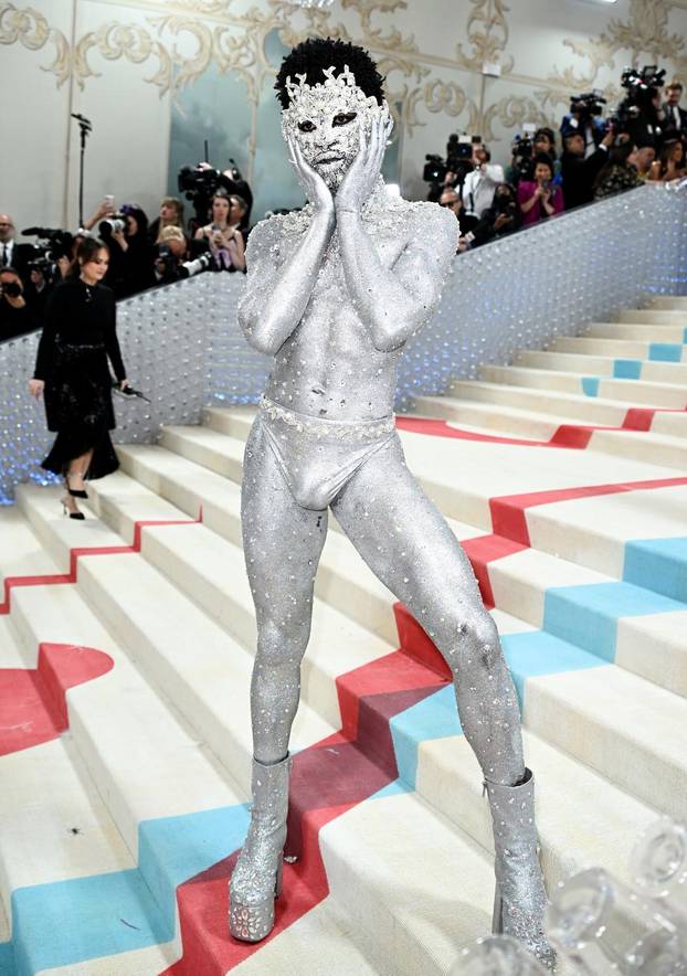 The Met Gala - Karl Lagerfeld A Line of Beauty 