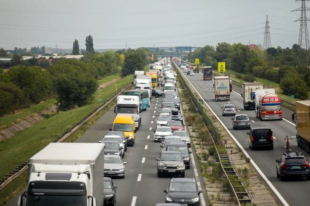 Zagreb: Gužva na obilaznici zbog prometne nesreće
