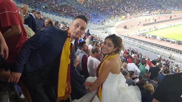 Mladenci iz crkve na Olimpico: U vjenčanici navijala za Romu