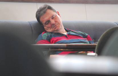 Spavao je kao beba: Radimir Čačić zadrijemao na trajektu 